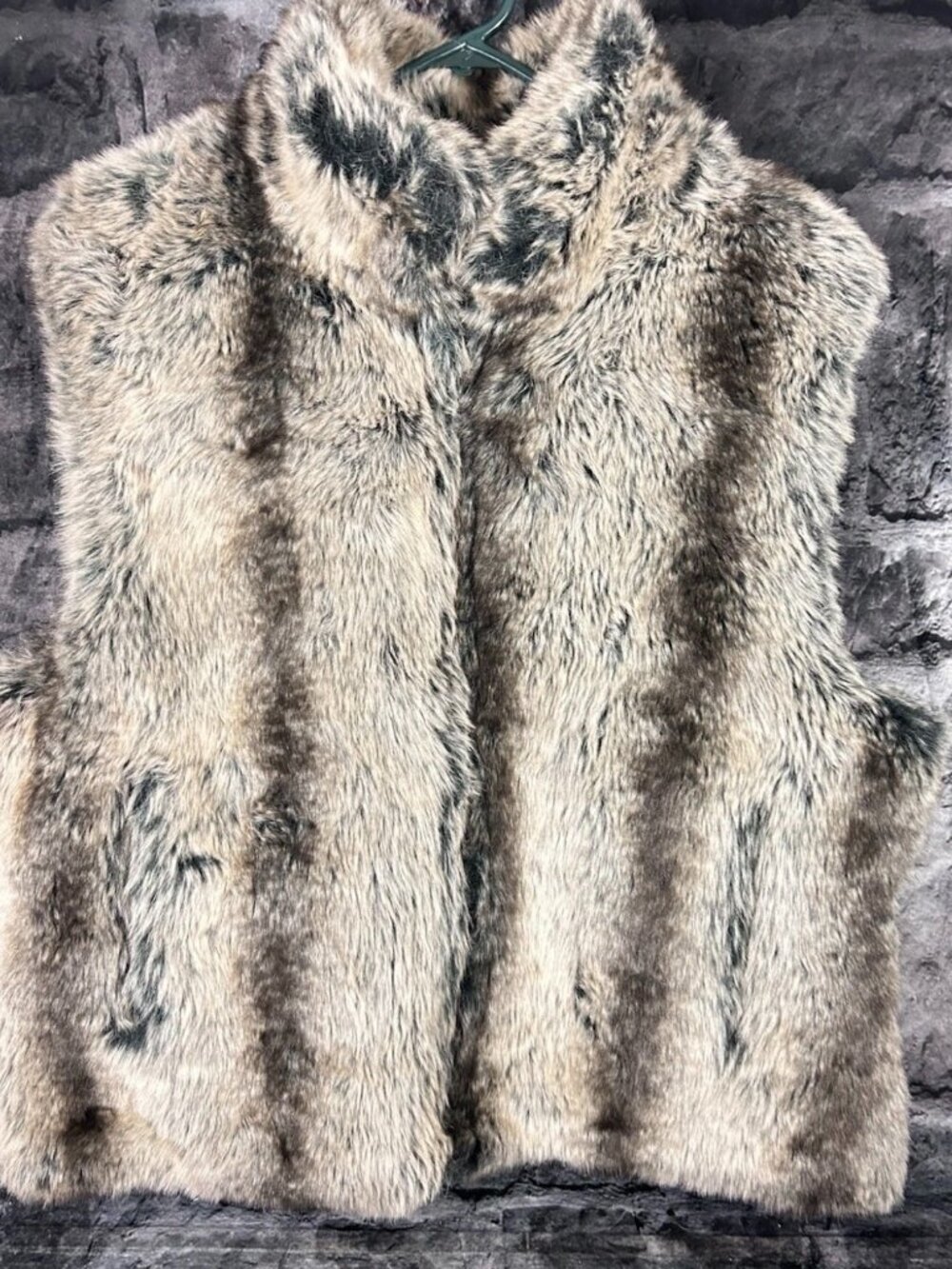 BLASSPORT Faux Fur Reversible to Waterproof Zip Up Vest X-Large